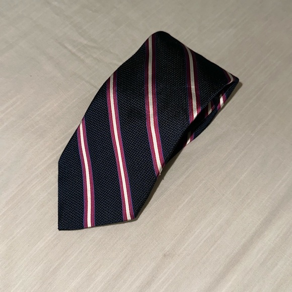 Brooks Brothers Silk Neck Tie Diagonal Stripes Navy Pink - Picture 1 of 3